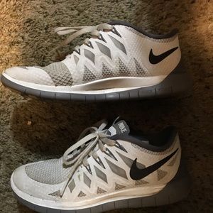 Nike Sneakers Size 6; NIKE FREE
